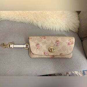 Coach Sunglass Case In Signature Canvas With Floral Print
